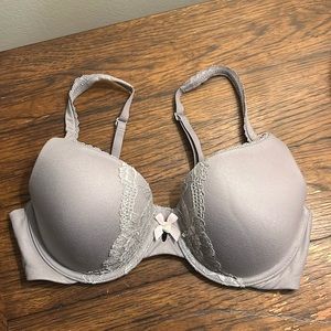 EUC Victoria’s Secret bra, 34C BRA ONLY